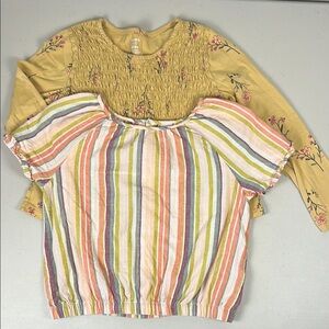 Carter’s Kids bundle‎ of two top. EUC Size 10/10A Girls